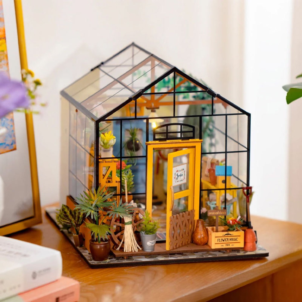 Sunshine Greenhouse 3D Wooden Puzzle Sunshine Greenhouse 3D Wooden Puzzle